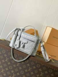 Picture of Louis Vuitton Handbags _SKUfw221243889fw